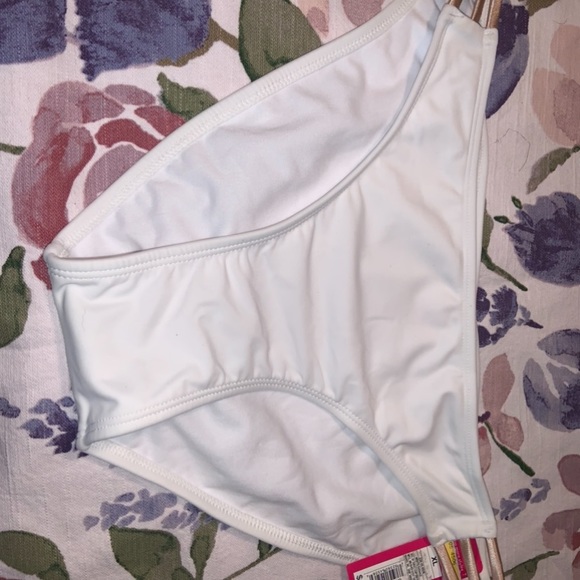 Women's Xl bikini top and bottom - Picture 2 of 5
